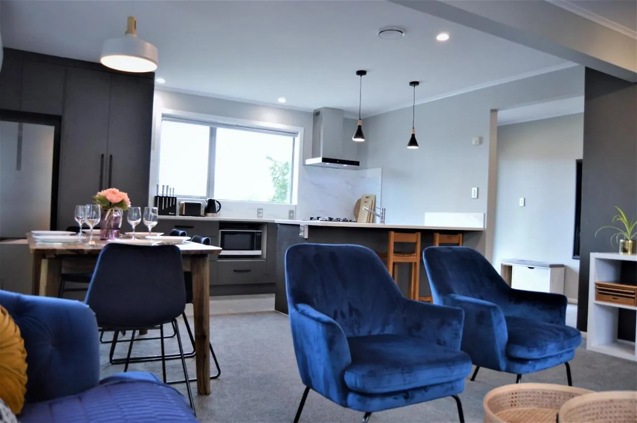 A Designer'S House Villa Rotorua 0*,